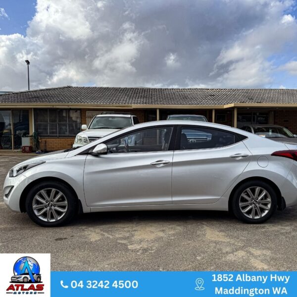 2014 Hyundai Elantra Trophy (Auto) - Image 4