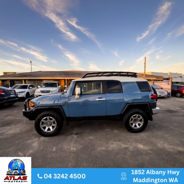 2014 TOYOTA FJ CRUISER GSJ15R MY14 - Image 4