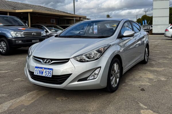2014 Hyundai Elantra Trophy (Auto)