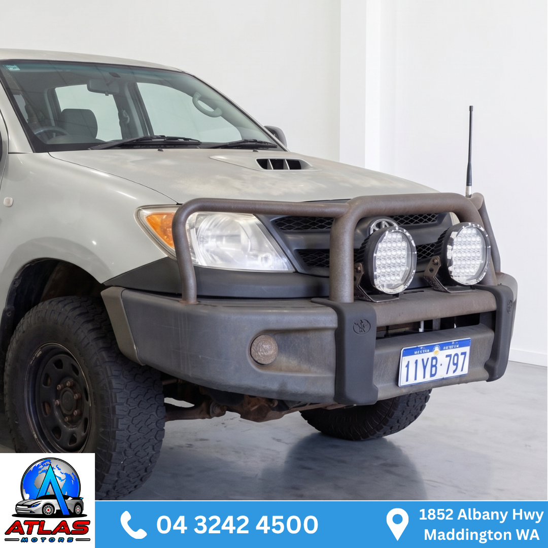 2006 Toyota Hilux SR (4x4 Manual) - Image 12