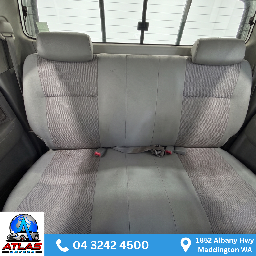 2006 Toyota Hilux SR (4x4 Manual) - Image 16