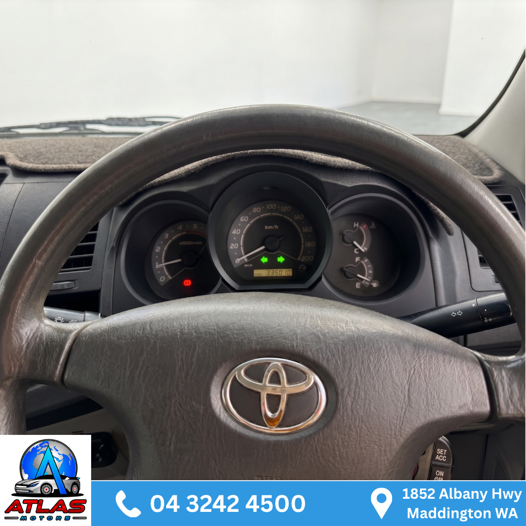 2006 Toyota Hilux SR (4x4 Manual) - Image 17
