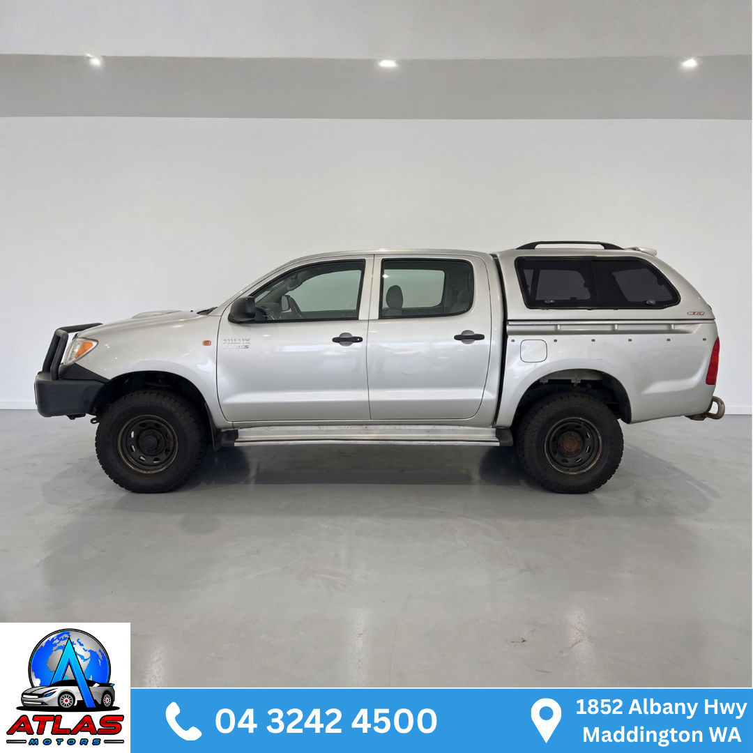 2006 Toyota Hilux SR (4x4 Manual) - Image 4