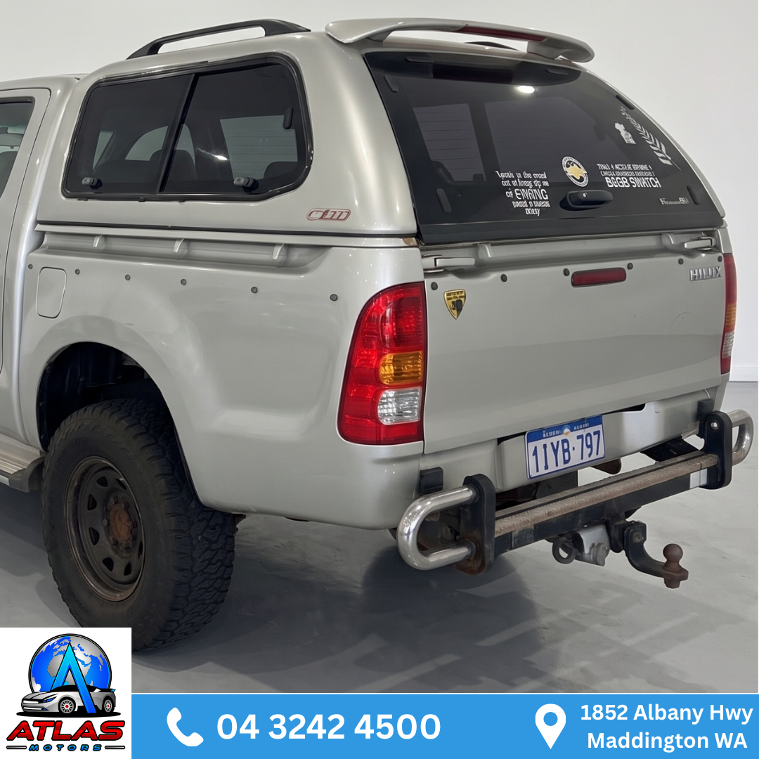 2006 Toyota Hilux SR (4x4 Manual) - Image 6