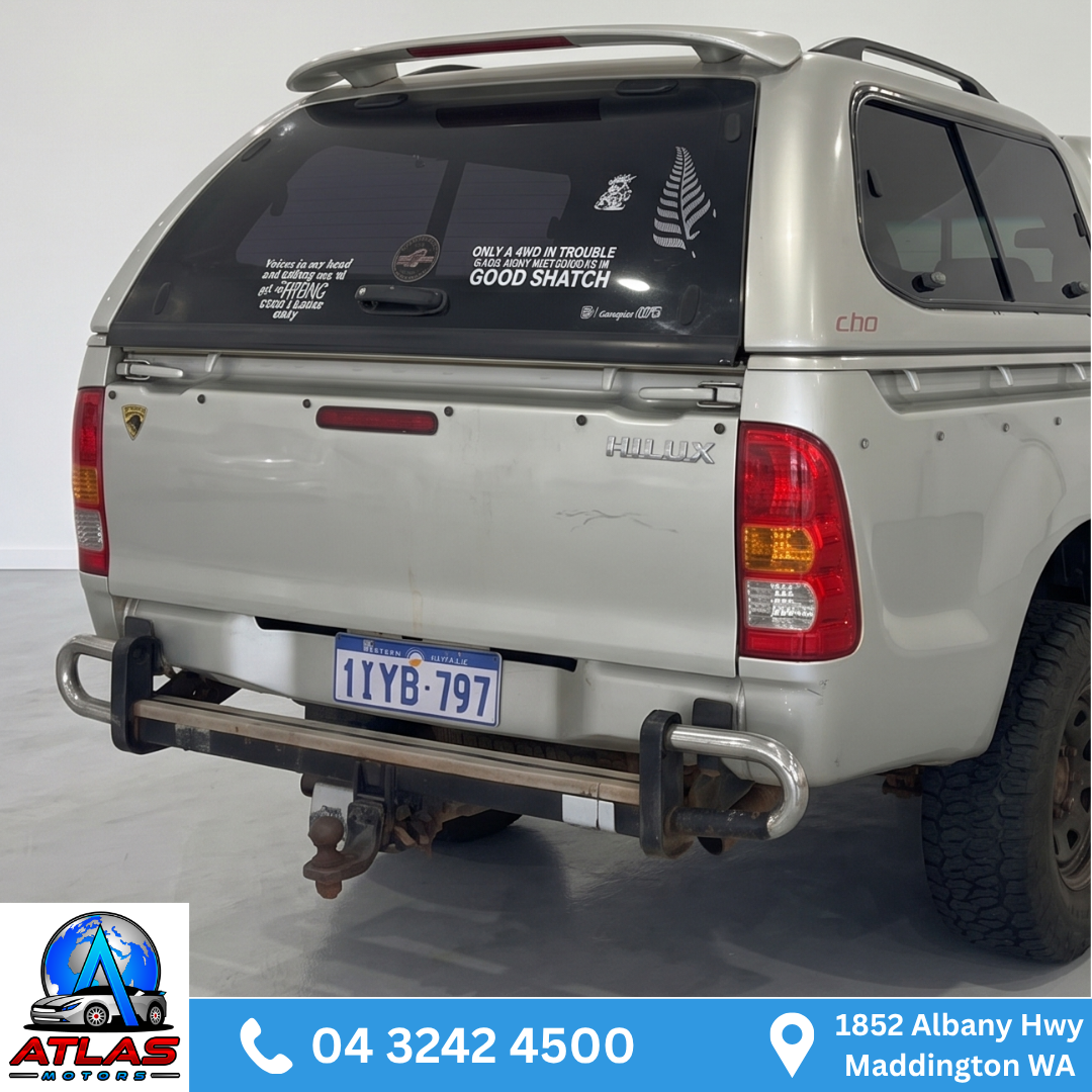 2006 Toyota Hilux SR (4x4 Manual) - Image 9